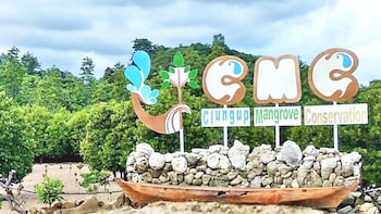 Malang Southern Beach Getaway Tour