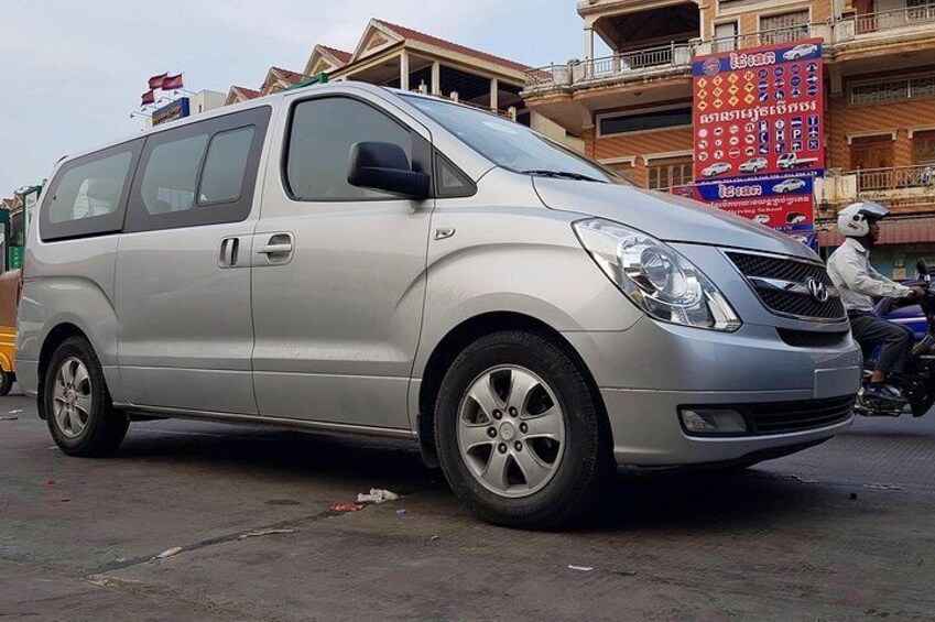 Private Transfer from Siem Reap to Phnom Penh