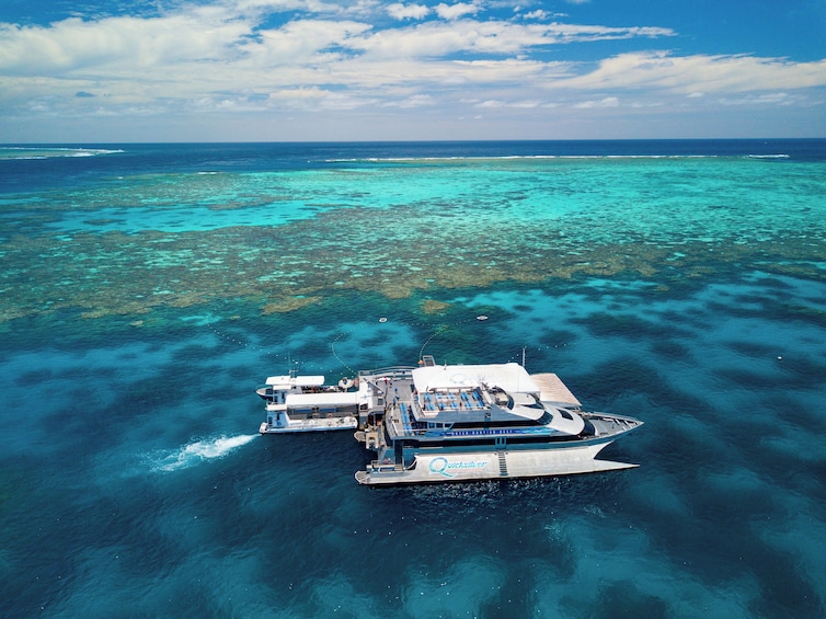 Quicksilver Great Barrier Reef Agincourt Reef Cruise