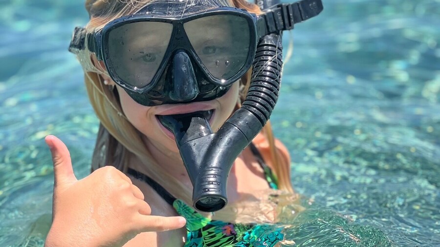 Guided Snorkel Experience with Videos- Honolulu