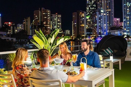 Crucero turístico con cena buffet en Gold Coast