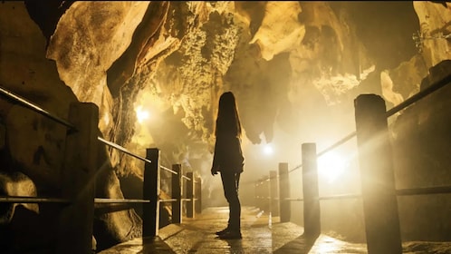 Tour in piccolo gruppo del trekking nelle grotte di Chiang Dao - Giornata i...