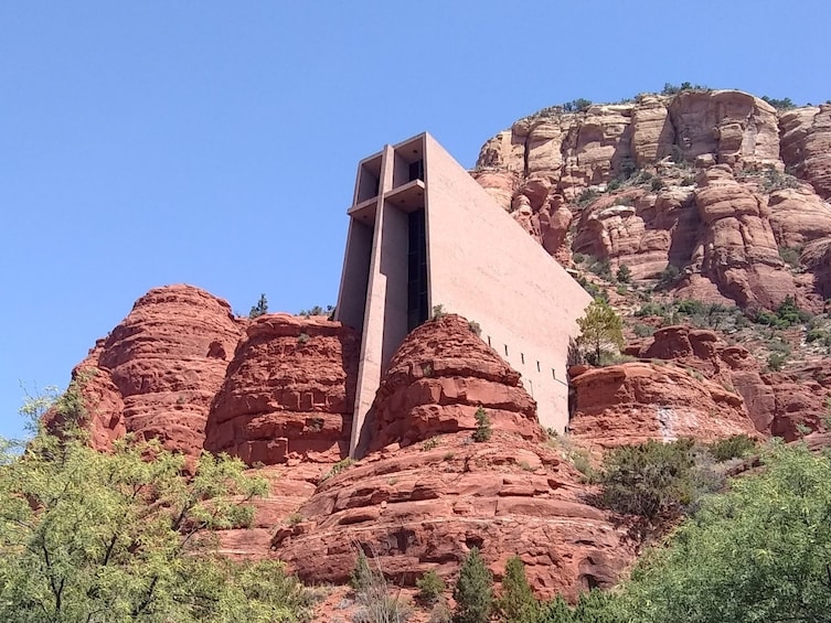 Chapel of the Holy Cross Tour