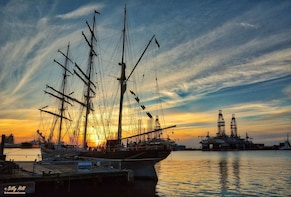 Historic Ports, Pirates and Architecture Tour