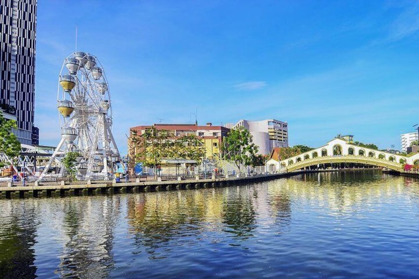 Melaka River