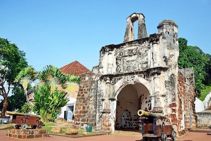14 Attractions Full-Day Malacca Historical Tour