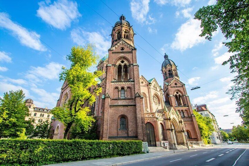 Historical Walk of Munich with a Local