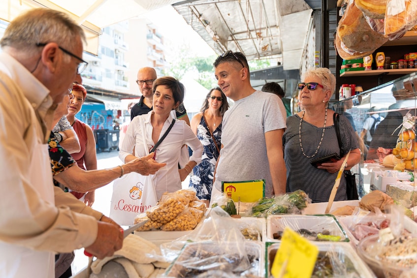 Small-group Street food tour in Ostuni