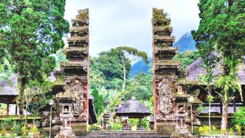 Bali Ancient Wonders: Anom Palace-Batukaru Temple-Ricefields