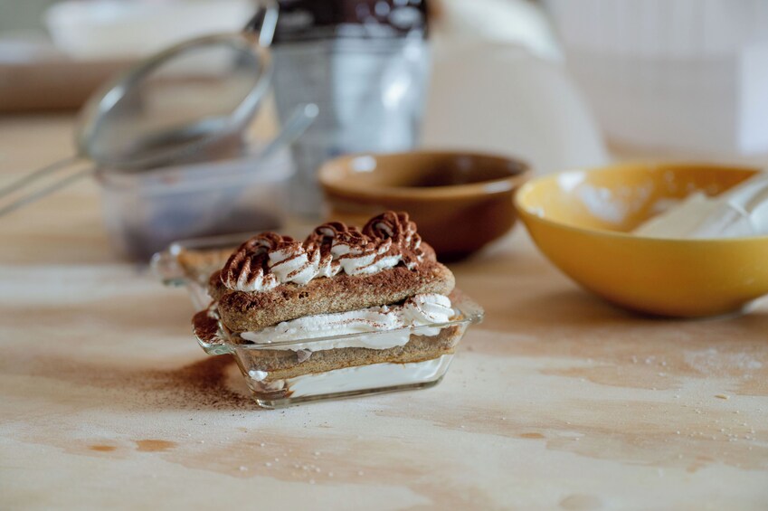 Pizza & Tiramisu class at a Cesarina's home with tasting in San Gimignano