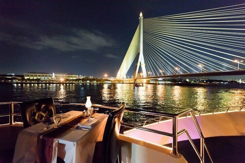 Bangkok Chao Phraya River Cruise Dinner and optional Transfer 