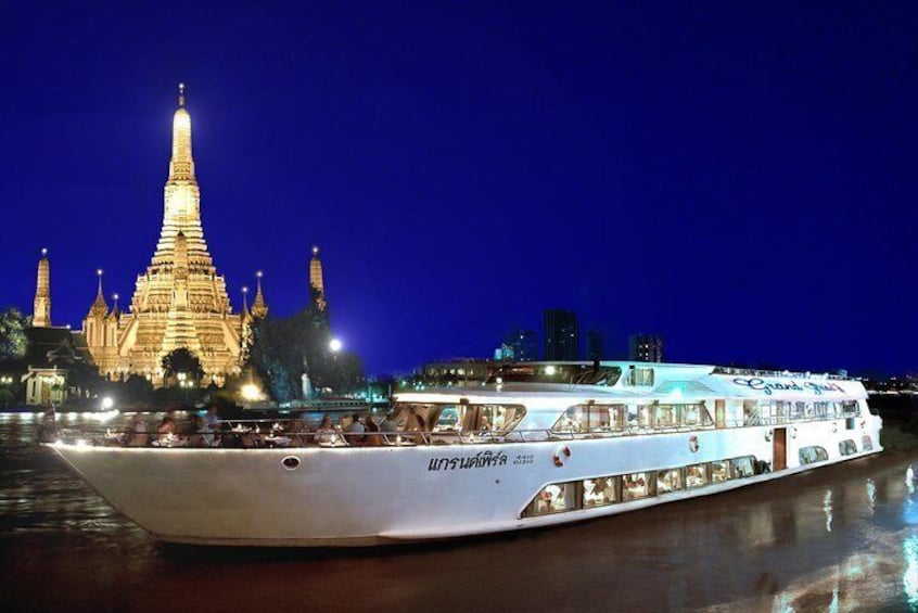 Grand Pearl Luxury Dinner Cruise at Bangkok Admission Ticket