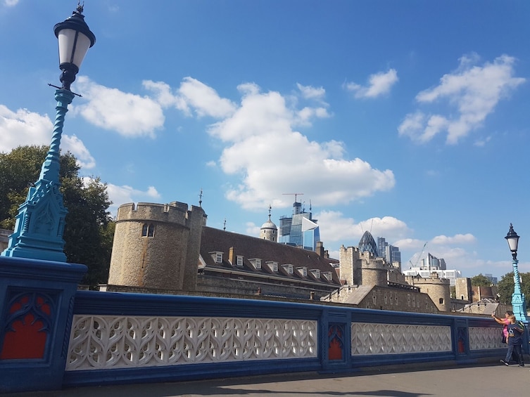 Westminster Tour, River Cruise & Tower of London Entry