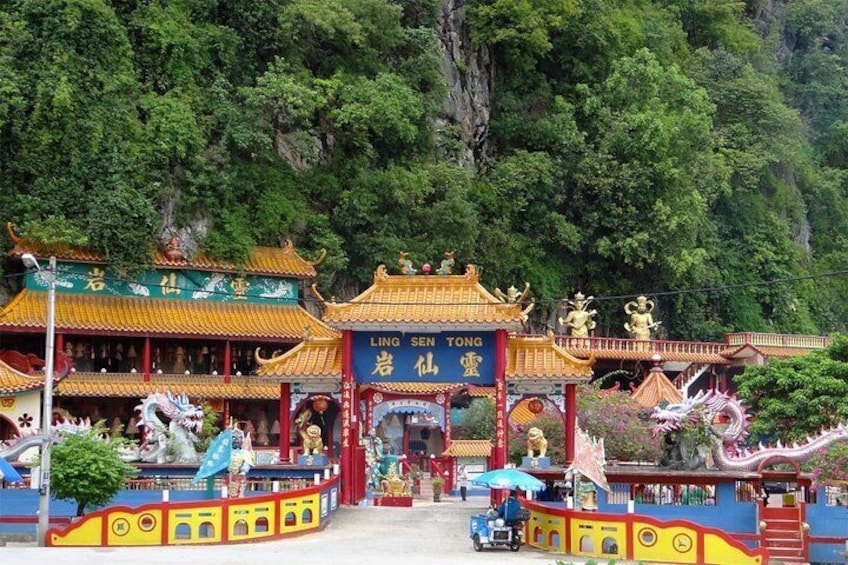 Sam Poh Temple