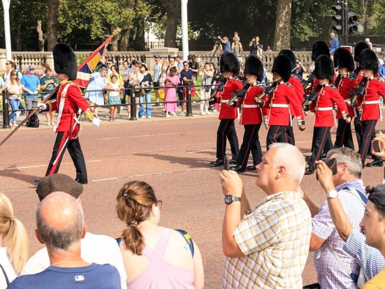 Westminster Walking Tour, River Cruise & Go Up The Shard