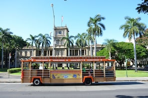 4 Day All Line Hop on Hop off Waikiki Trolley pass