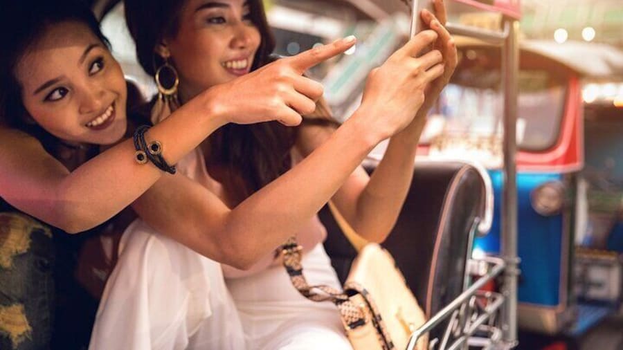 Bangkok Tuk-Tuk Tour by Night with Chinatown Street Food Meal