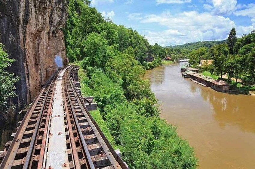 BANGKOK: JOIN TOUR River Kwai Kanchanaburi (Death Railway) LUNCH