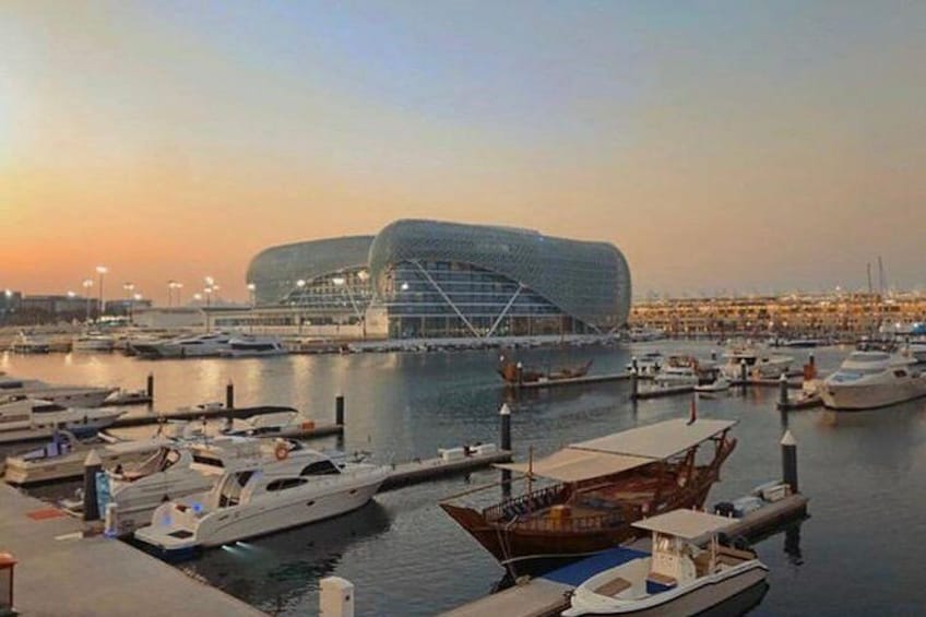 Abu Dhabi Cultural Tour with Falcon Hospital, Qasr Al Watan & Louvre Abu Dhabi !