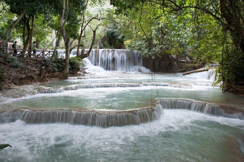 Kuang Si Waterfall Minibus Ticket (Private)