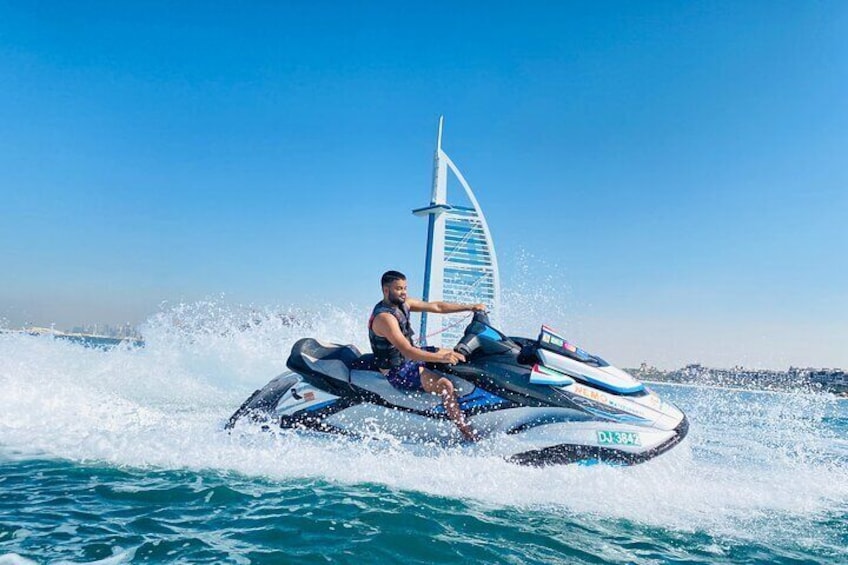 30-Minute Jet Ski Tour of Dubai: Burj Al Arab