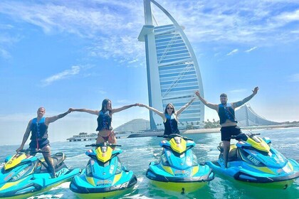 Dubai: 30 min Jet Ski: Burj Al Arab w bilder, videoer, gratis is