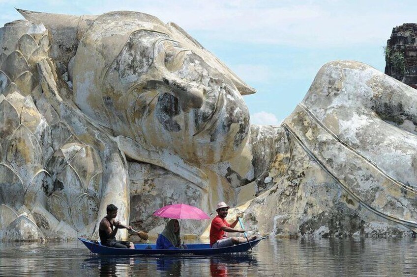 Reclining Buddha 