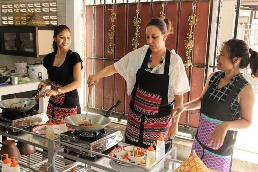 Learn how to make Thai Curry