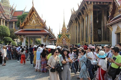 Bangkok: Full day Private Guide Tour + Grand Palace Entry Ticket