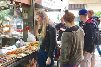 Small-Group Tour: The best bites of Mongkok