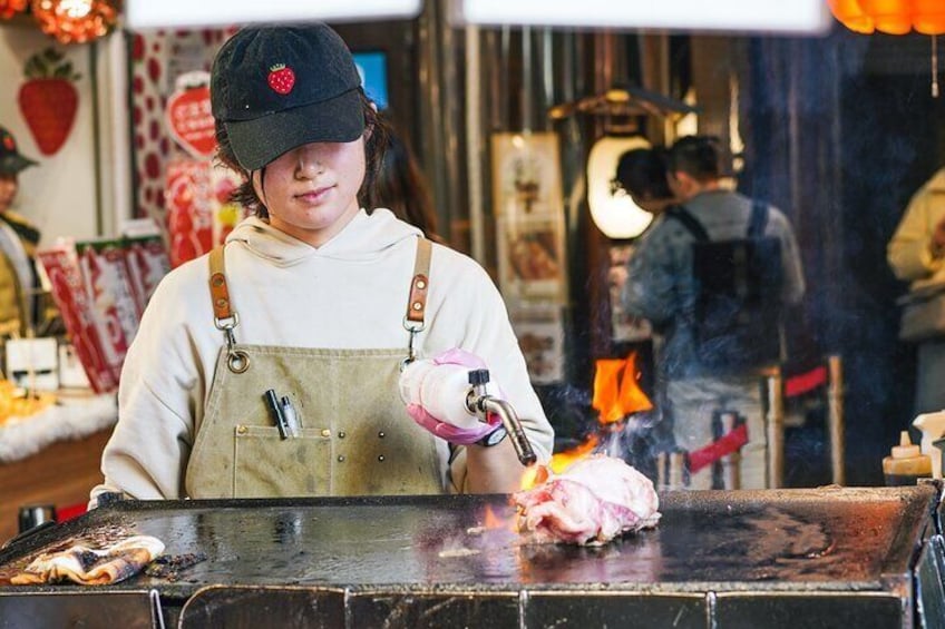 Tsukiji Fish Market Walking Food Tour