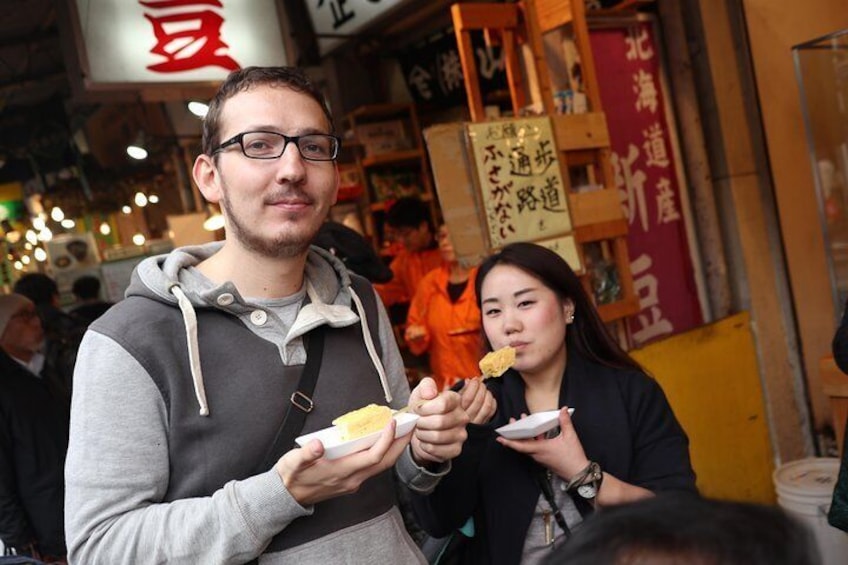 Tsukiji Fish Market Walking Food Tour