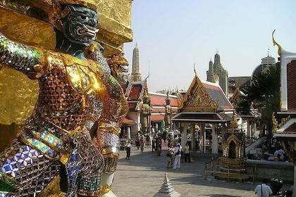 Bangkok Welcome Tour: Private Tour with a Local
