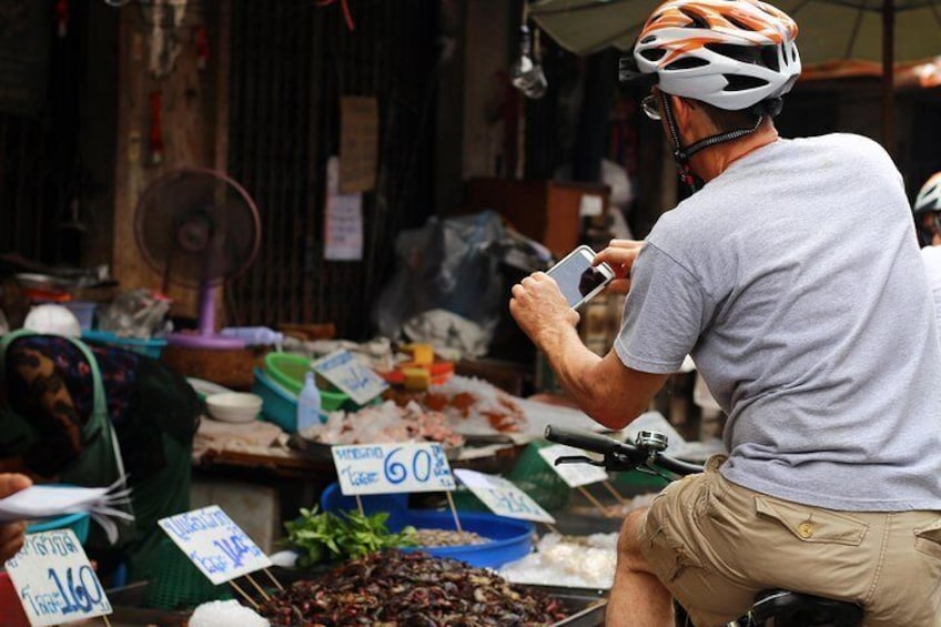 Biking Bangkok’s Weekend Floating Markets