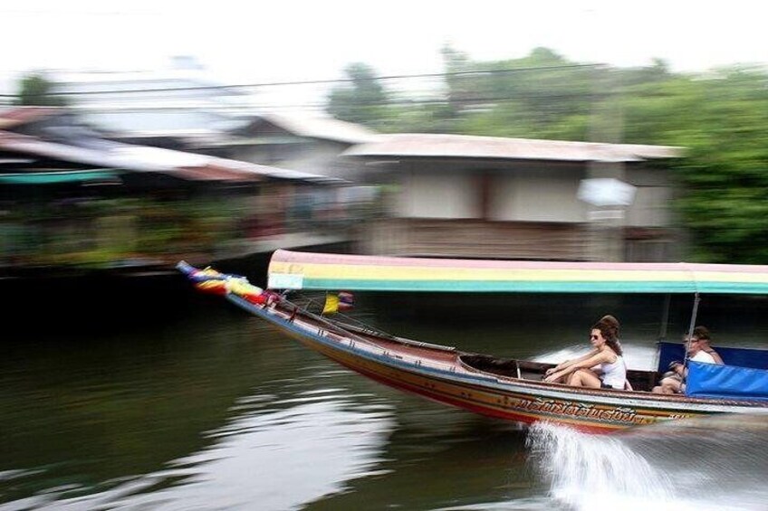 Floating Market with Wat Bang Kung Temple and the Railway Market