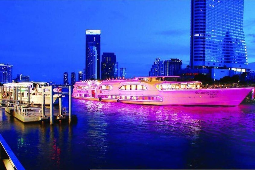 Grand Pearl - Luxury Dinner Cruise Experience at Bangkok with Return Transfer