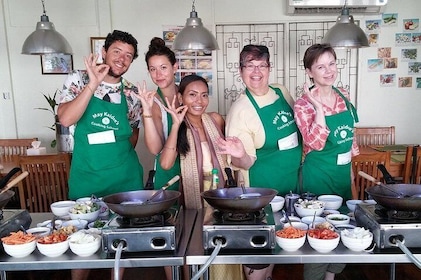 May Kaidee Thai Cooking Class at Bangkok including Return Transfer