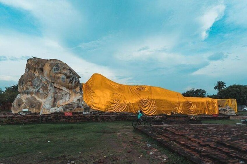 Sunset Selfie Boat Ride @ "Ayutthaya" - A World Heritage Evening Trip