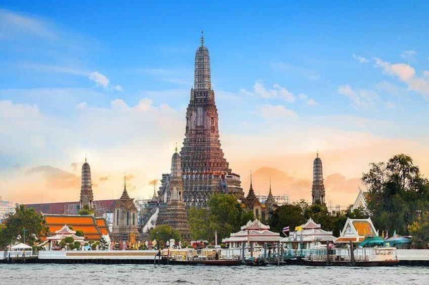 Private : Three Temples Bangkok City Tour (Multi Languages)