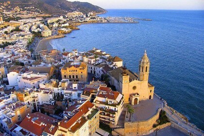 Private Tarragona and Sitges Tour with Hotel pick-up from Barcelona