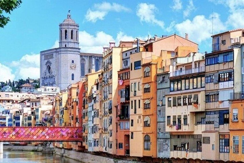 Private Medieval Girona Tour with Hotel Pickup