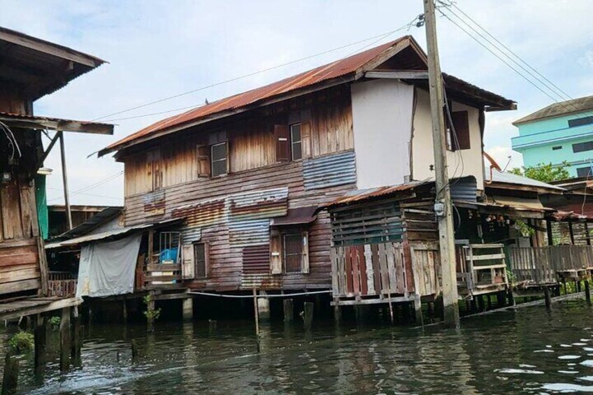 Local life along the canals