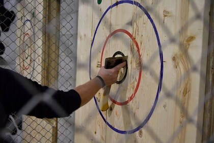 1 Hour Axe Throwing Experience