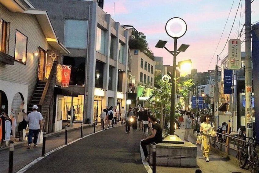 Cat Street to Shibuya from Omotesando