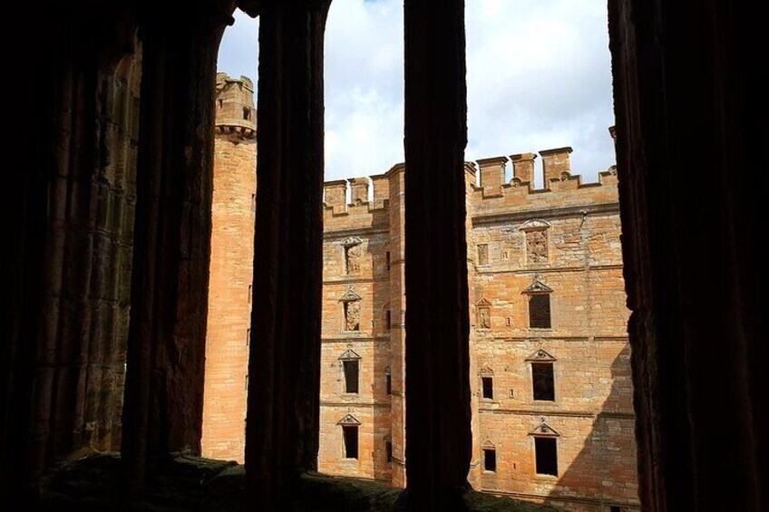 Wallace monument, Stirling Castle,Linlithgow palace, Private Tour from Edinburgh