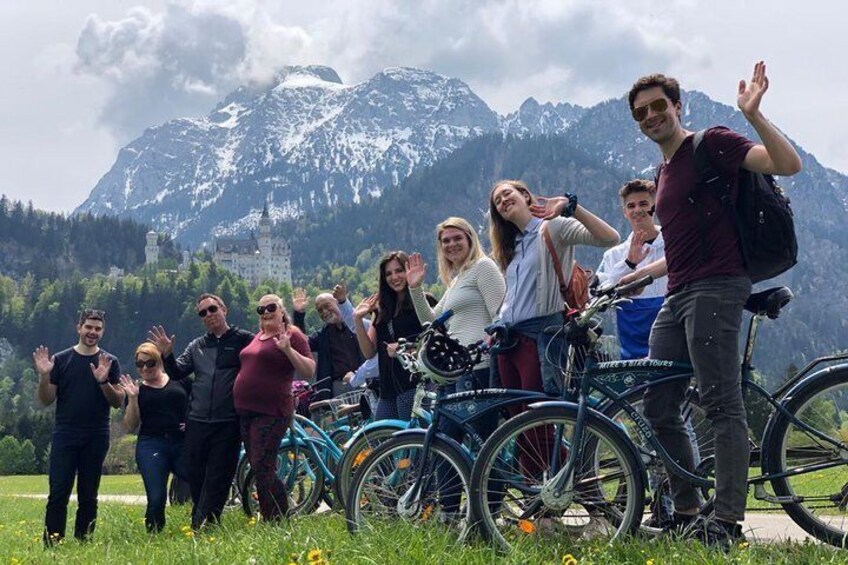 Group tours are a great way to meet fellow travellers. 
