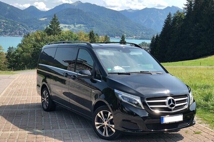 Private Tour zum Schloss Neuschwanstein ohne Anstehen im Mercedes Van