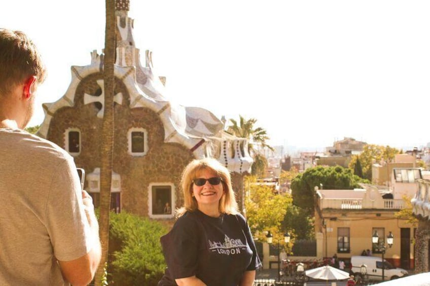Skip the Line: Park Guell and La Sagrada Familia Guided Tour