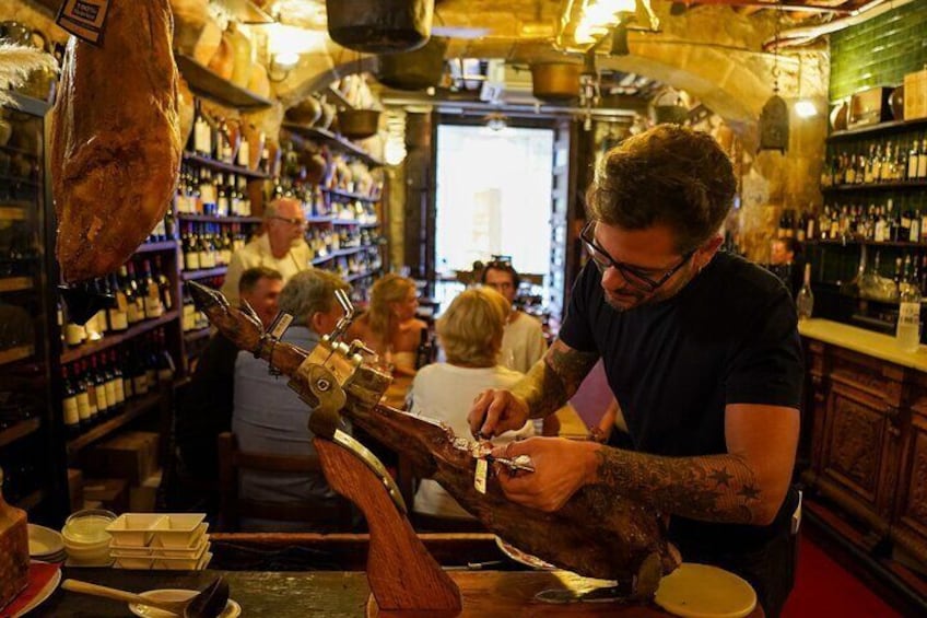 Barcelona Tapas and Wine Experience Small-Group Walking Tour