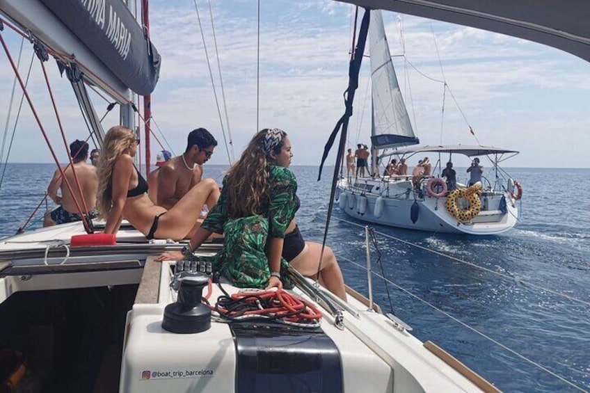 Barcelona Small Group Sailing with Snacks & Cava